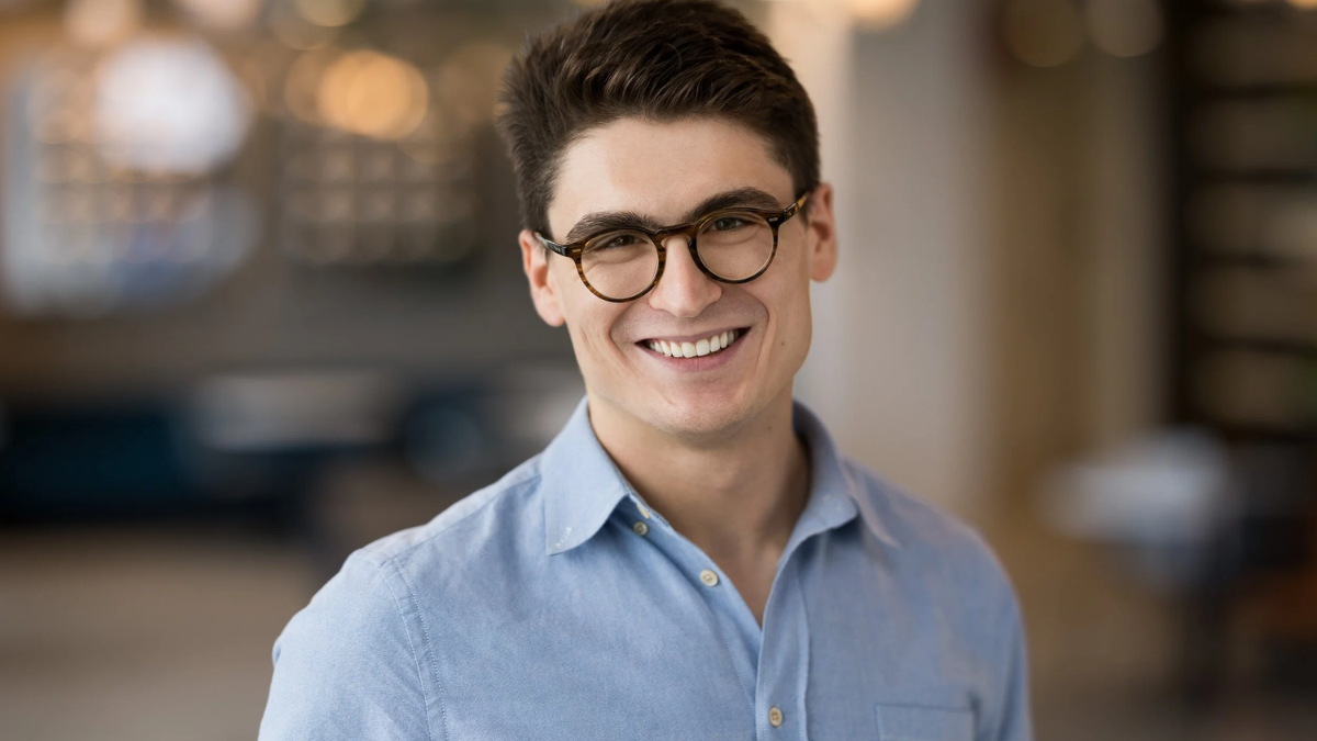 casual stance for headshot poses male